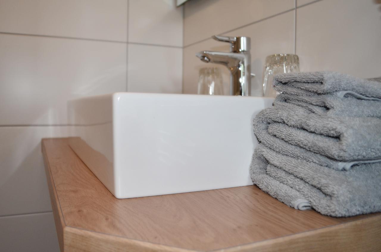 Landhotel Schwarzer Adler Tiefenbronn エクステリア 写真
